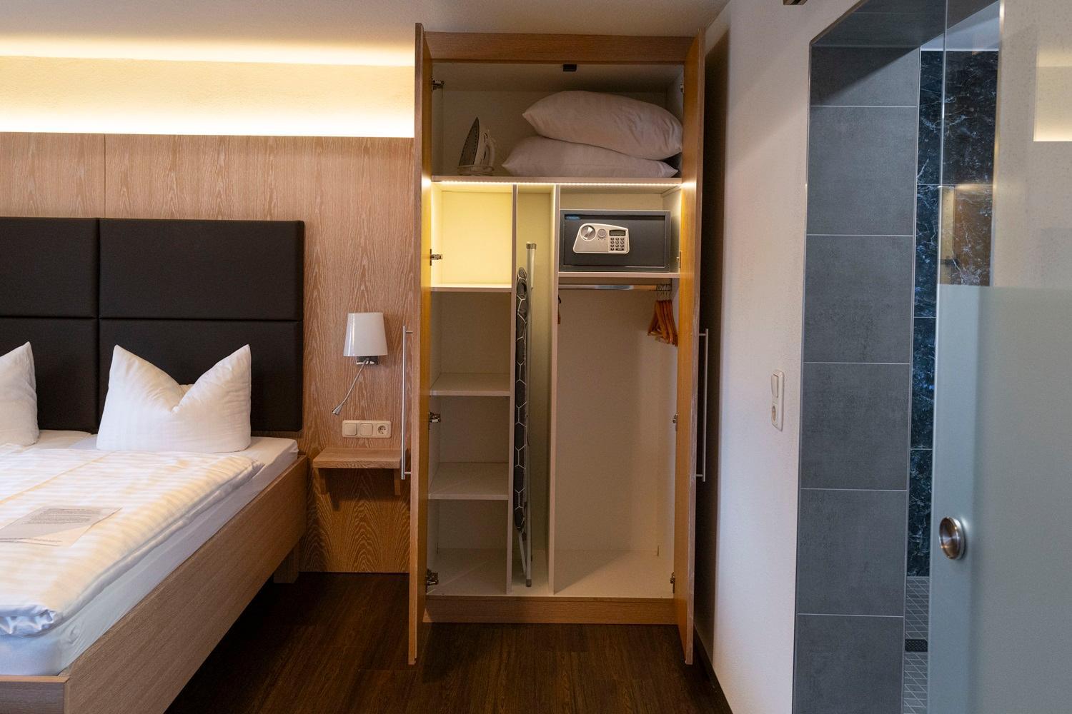 Hotel & Apartments Boehm غرافنفور المظهر الخارجي الصورة